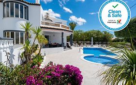 Casa Laranja Three Bedroom Villa